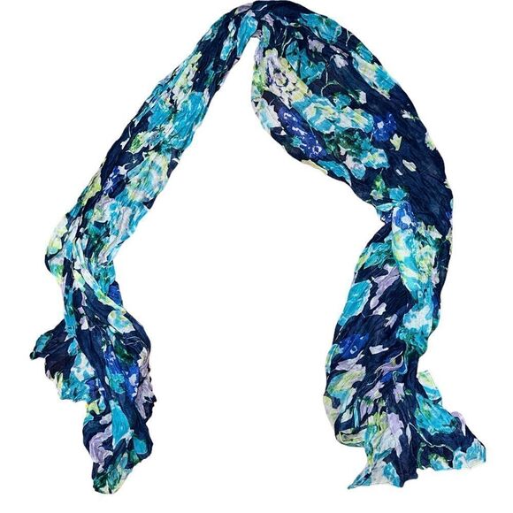 Beautiful Blue Floral Women Scarf
Good Condition - Picture 1 of 2